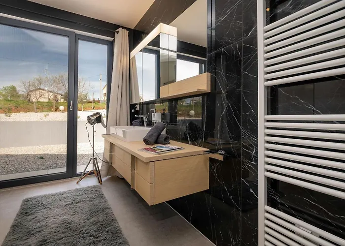 Villa Corolan By Briskva *