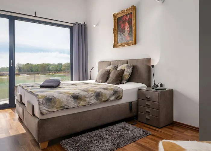 빌라 Corolan By Briskva