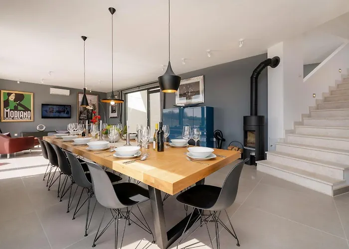 Corolan By Briskva 빌라