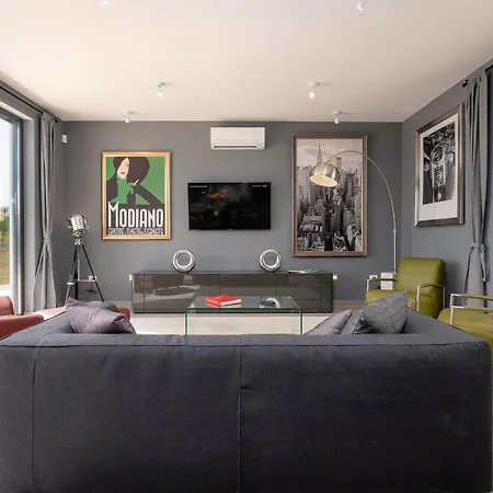 Corolan By Briskva * ポレッチ