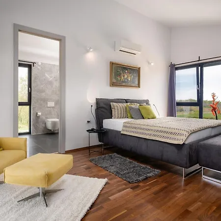 Corolan By Briskva ヴィラ ポレッチ