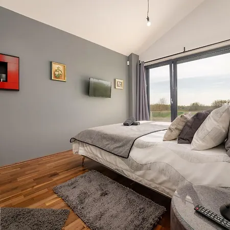 Corolan By Briskva ポレッチ