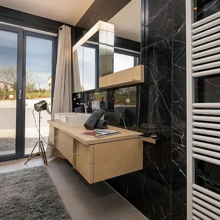 Villa Corolan By Briskva *