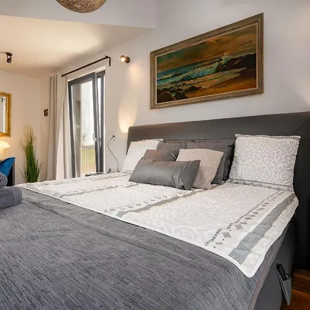 Villa Corolan By Briskva