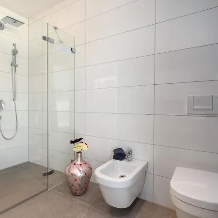 Corolan By Briskva * ポレッチ