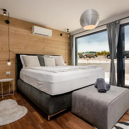 Corolan By Briskva ポレッチ