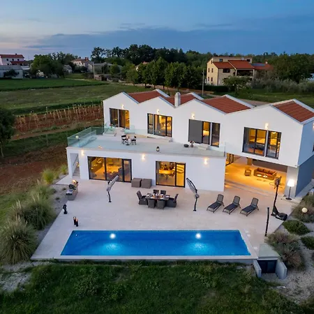 Corolan By Briskva Villa Poreč