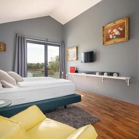 Corolan By Briskva Poreč