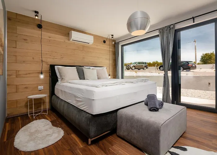 Corolan By Briskva Porec